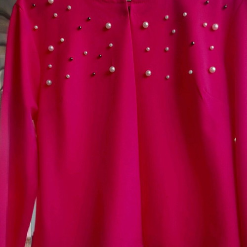 Fuchsia jacket embroidered with black and white pearls like new