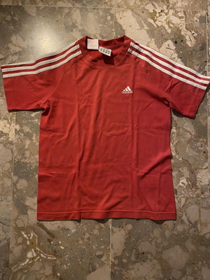 Adidas boys' red T-shirt like new authentic