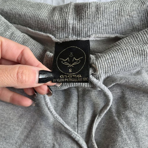 Capri pants Asana by Eleni Petroulaki like new, gray