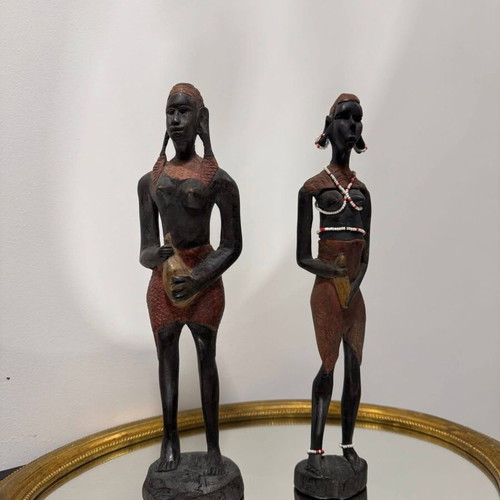 Wooden statuettes like new, set of 2 pieces