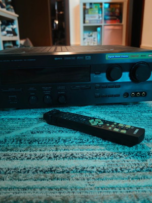Yamaha RX-V596 RDS Natural Sound AV Receiver 250W