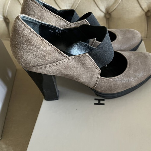 Hogan pumps, grey, size 40