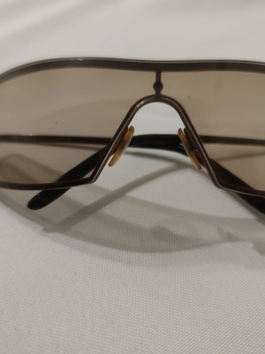 Vogue sunglasses used with brown lenses