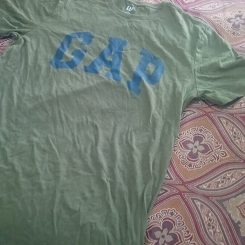 Gap t-shirt green like new, size S