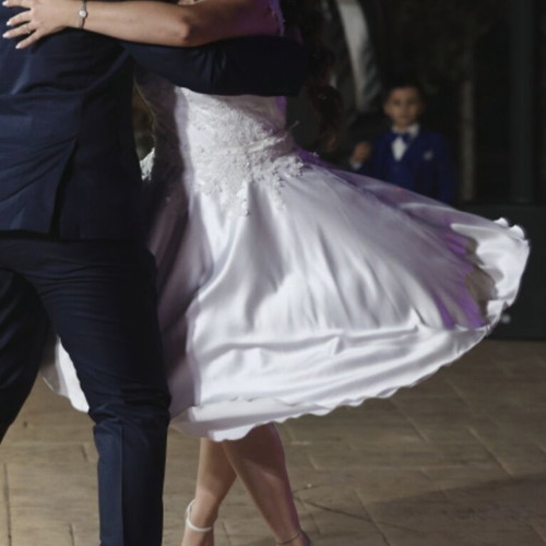 Wedding dress used with bodysuit, sarpa, veil and skirts in tulle, cashmere, lace
