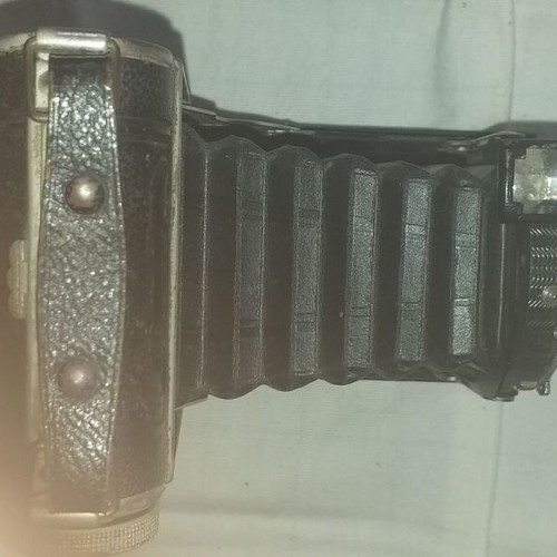 Balda camera used with Meyer Gorlitz Trioplan 105mm lens and leather case