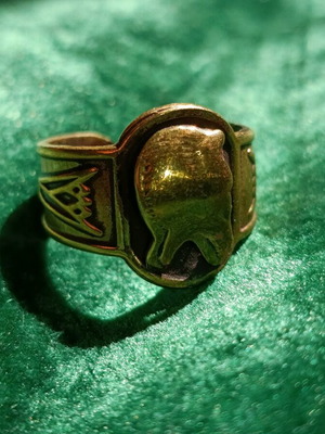 Ring used, adjustable, brass, fits all sizes