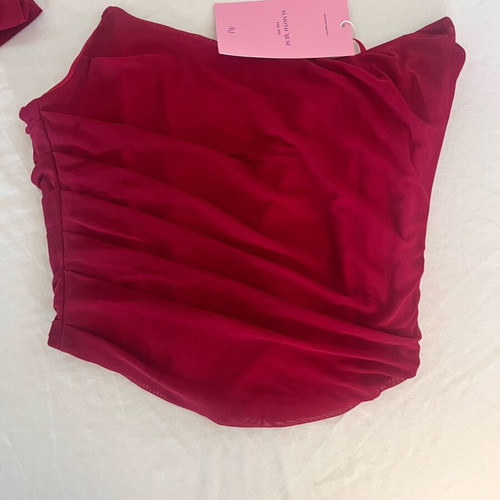Almond Muse corset skirt set new, red