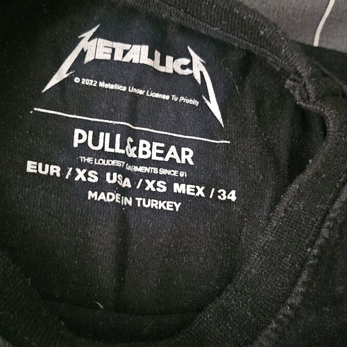 Metallica Stadium T-shirt men's XS like new, black multicolor