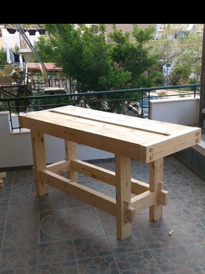 Carpenter Workbench like new, 197 cm length, adjustable support