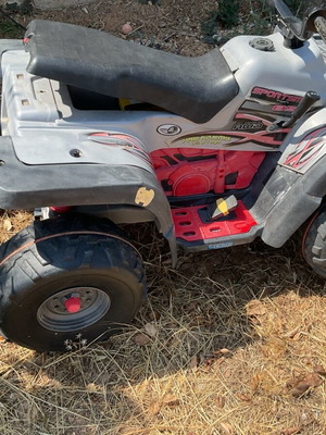 Atv γουρούνα για παιδιά Polaris με τρέιλερ σαν καινούργιο, ηλεκτρικό 24 Volt