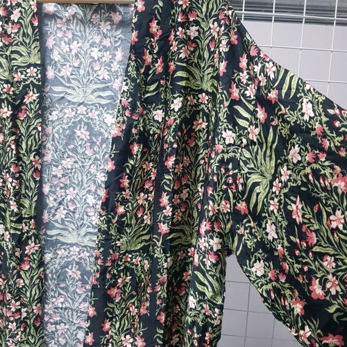 Unfold Copenhagen cape one size like new, viscose