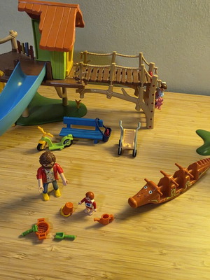 Playmobil City Life 70281 Adventure Playground like new