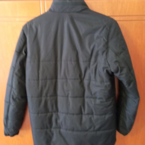 Macron sports jacket black like new for teen 140-160cm