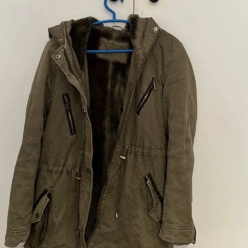 Winter jacket used with fur lining green