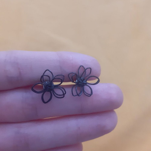 Stud earrings like new, pack of 4 pairs multicolored