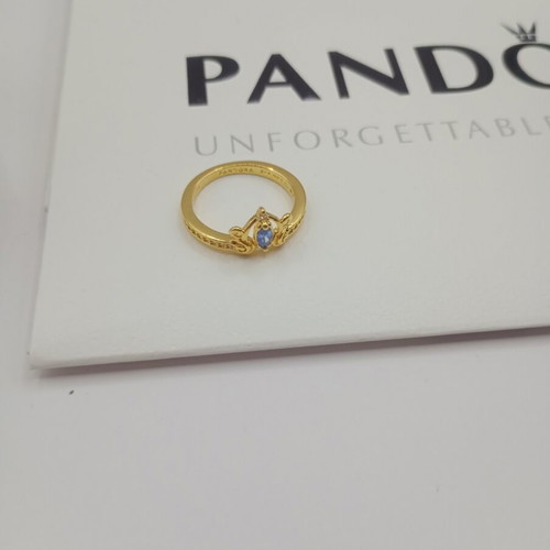 Pandora carriage ring, gold color