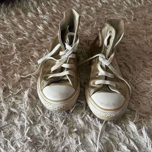 Converse All Star size 32 like new, white and gold sneakers