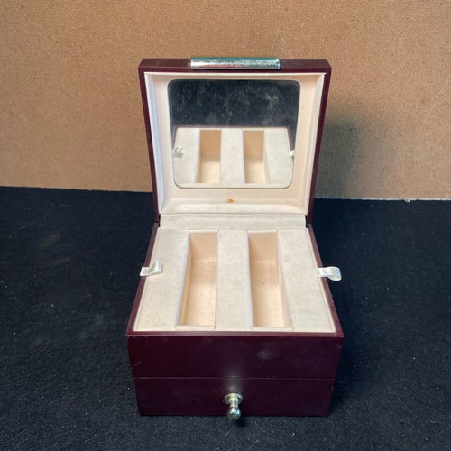 Jewelry box used, old for watches and rings