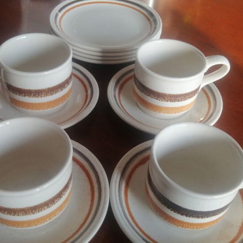 English Ceramic Tea and Coffee Set 12 Pieces Like New