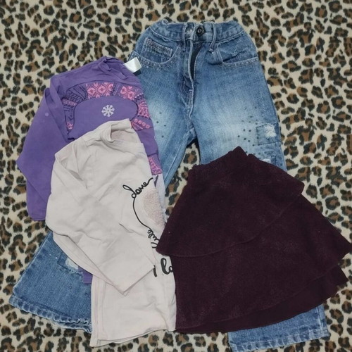 Clothing set for 4-year-old girl like new, 4 pieces multicolored