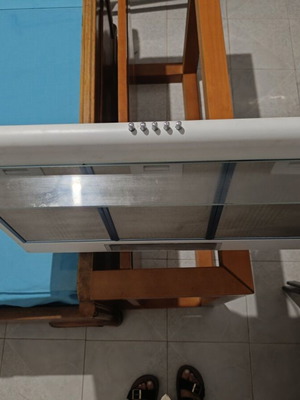 Pyramis extractor hood like new