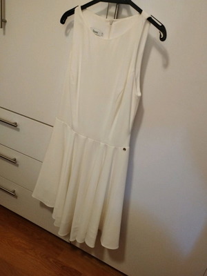 Toi&Moi dress white cream like new, size S with alteration