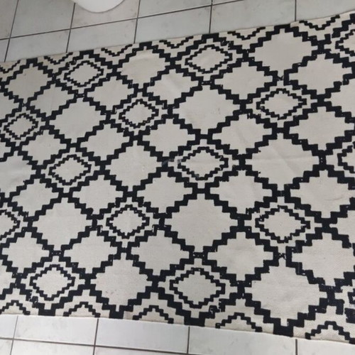 Nima Demure rug 120x180cm used