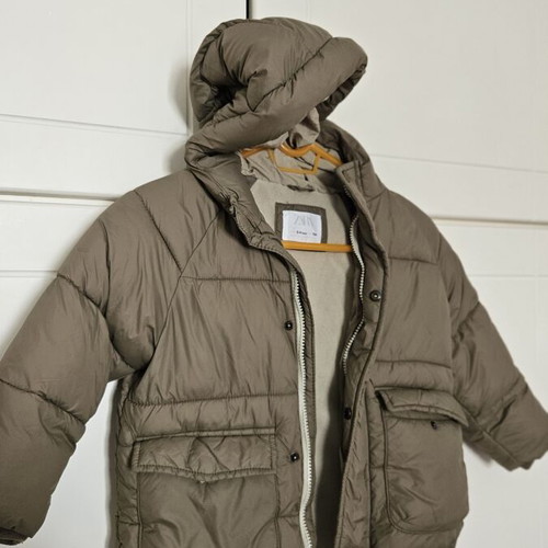 Zara hooded puffer jacket used, very warm, size 3-4 years, olive green