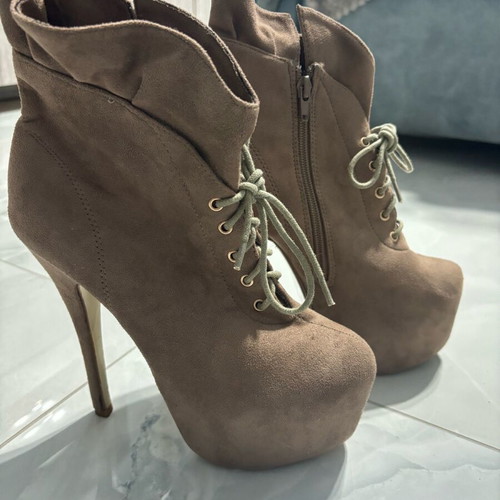 Booties size 39 new brown