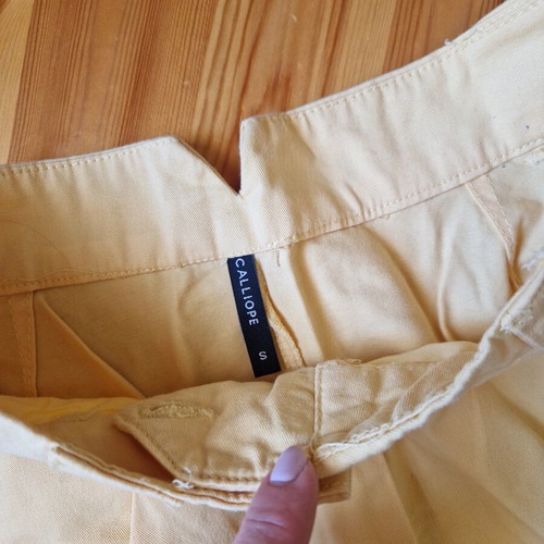 Calliope shorts new, size S, lemon color