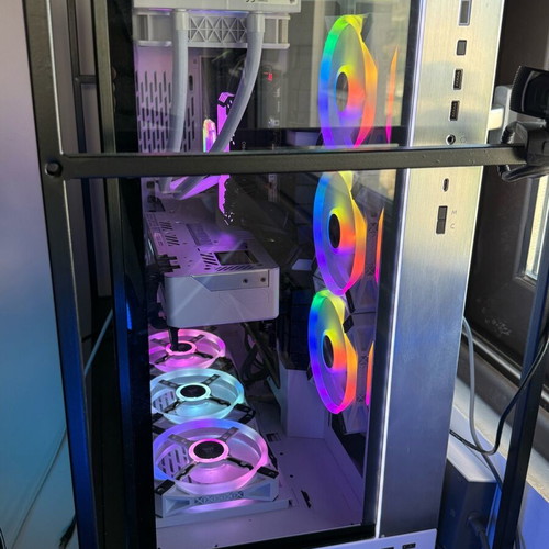 Gaming PC used with RTX 3080 Ti, Ryzen 9, 32GB RAM, 2x SSD