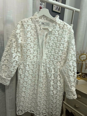 Zara white dress like new size M
