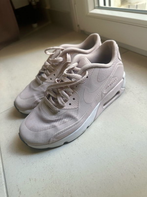 Nike αθλητικά μεταχειρισμένα νούμερο 36 ροζ