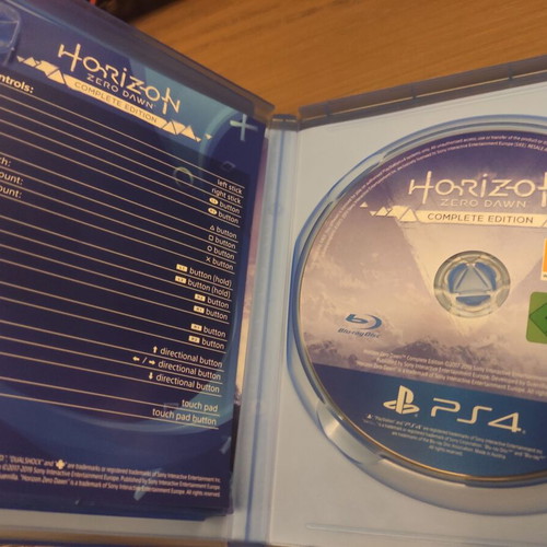 Horizon Zero Dawn Complete Edition PS4 used, very good condition