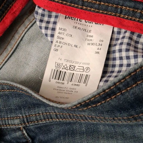 Pierre Cardin jeans like new, size M