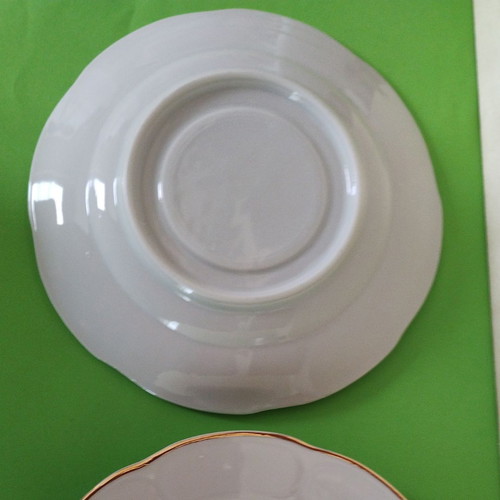 Set of 2 retro porcelain cups with saucers fine porcelain with gold rim like new
