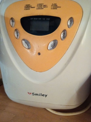 Smiley bread maker like new with multiple uses
