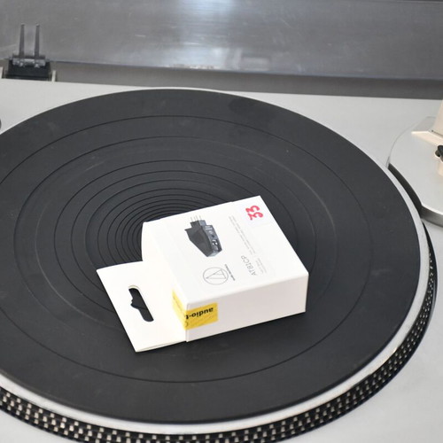 Technics SL-D20 direct drive turntable used, needle needs replacement