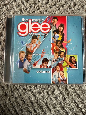 Glee Season 2 Volume 4 CD used, excellent condition