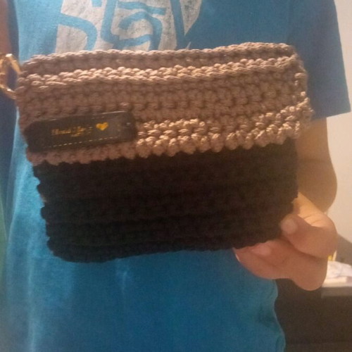 Knitted handmade wallet bag new, black and beige