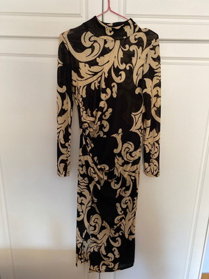 Φορεμα με σχέδια