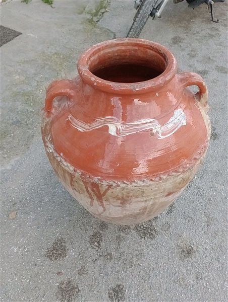  palia gkioumna. samiotiko keramiko.