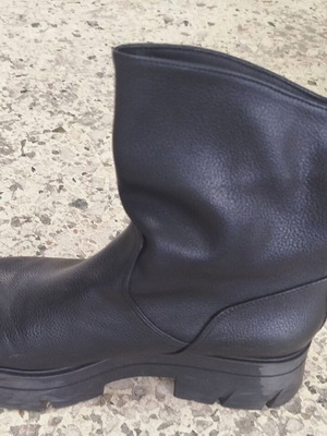 Envie Shoes μαύρες μπότες ανακαινισμένες, νούμερο 41, δείγμα με φθορά στο πλάι