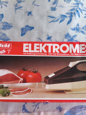 Electric knife unused