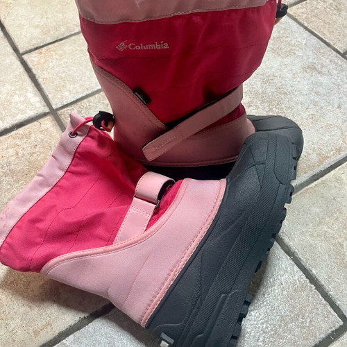 Columbia Youth Powderbug Plus II snow boots like new, size 36, pink/fuchsia
