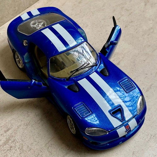 Viper GTS Dodge metal model 1/24 Burago