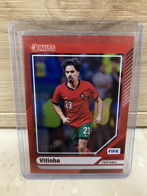 Vitinha 2024-25 Panini Donruss Soccer Κόκκινο Παράλληλο #125 /99