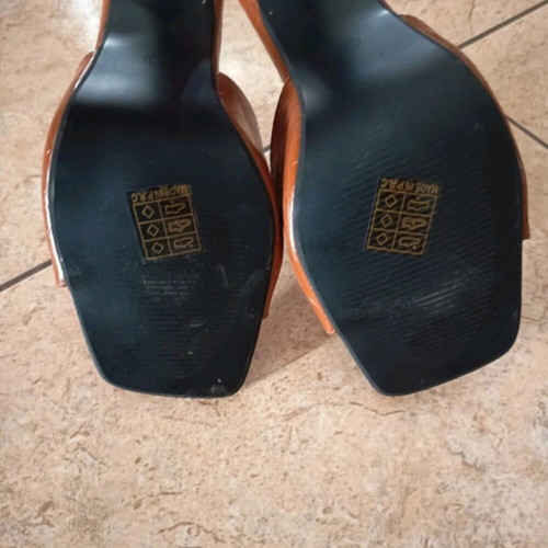 Brown sandal slippers size 39 with 10 cm heel like new