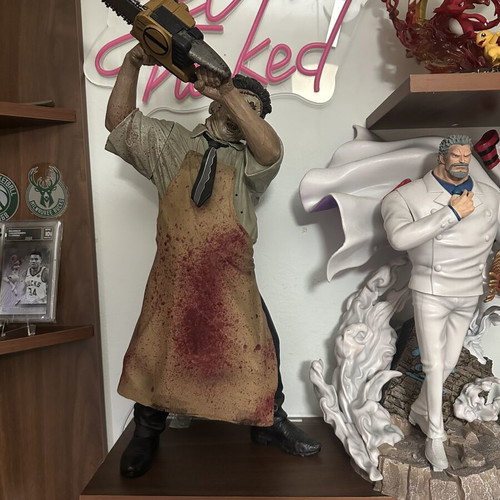 Texas Chainsaw Massacre 2001 figure used, 56cm with sound, Mc Farlane Toys
